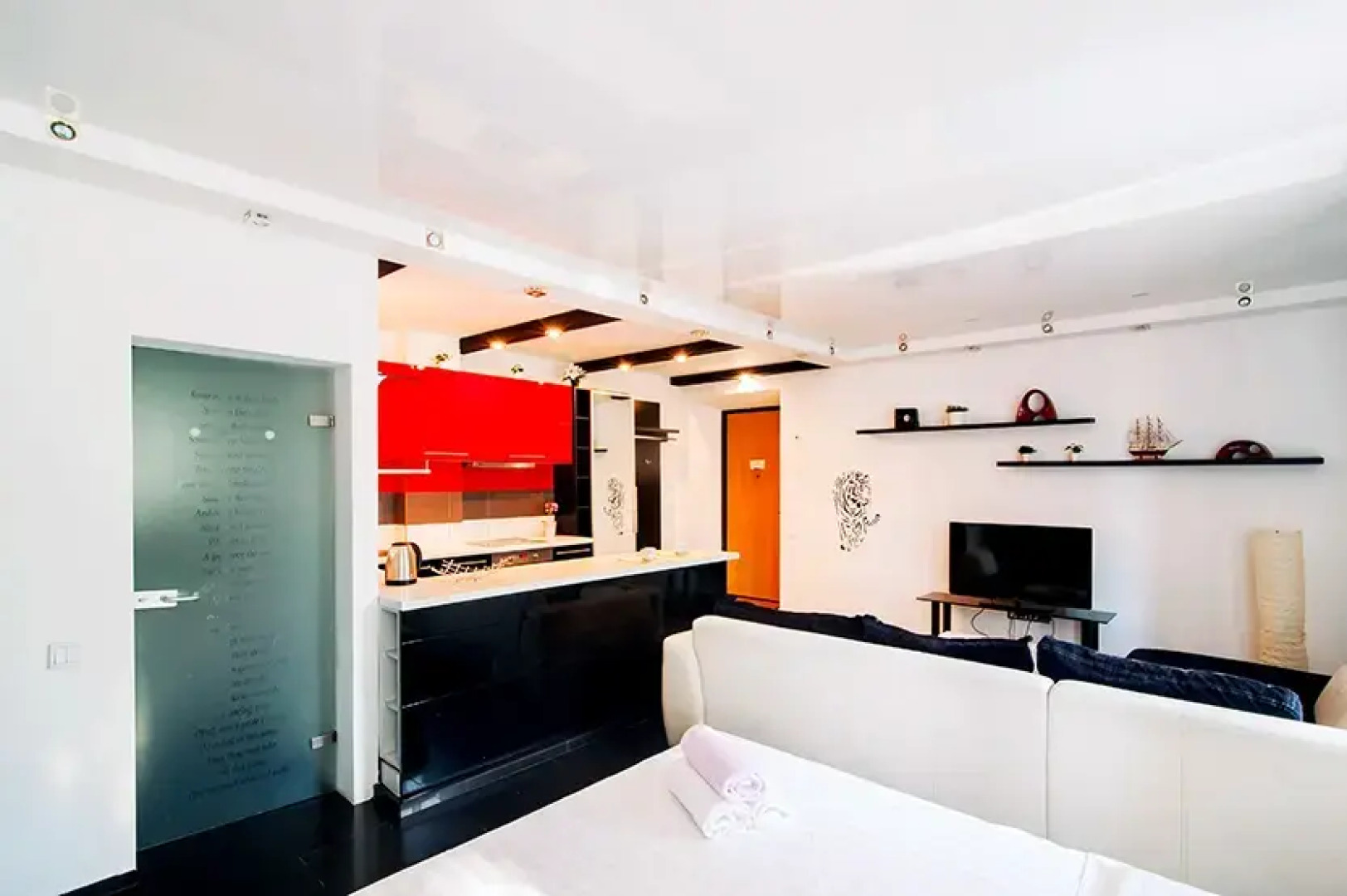 Апартаменты на Ленина 4