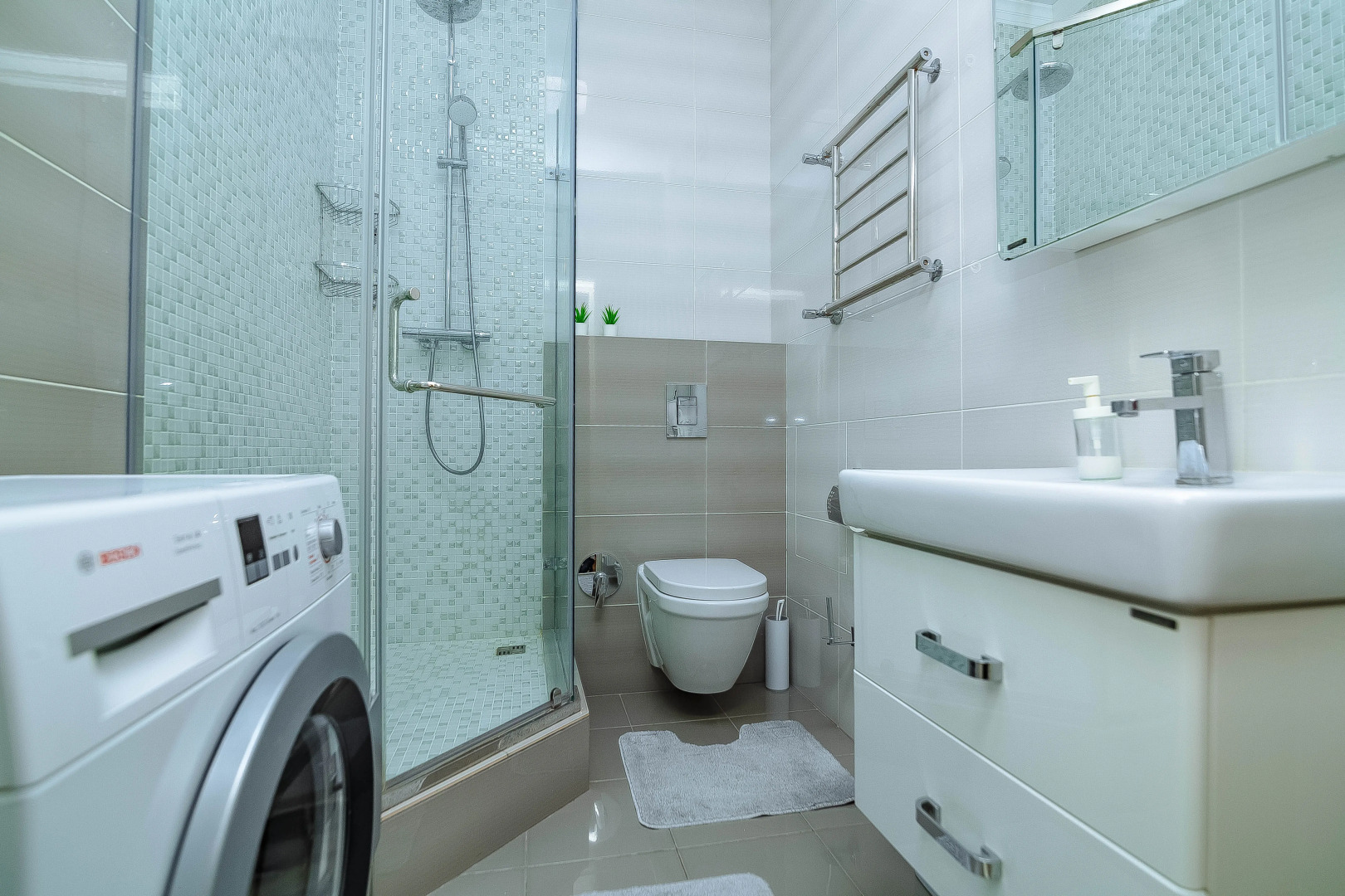 Апартаменты полноценные 2 комнатные возле Трц Хан Шатыр