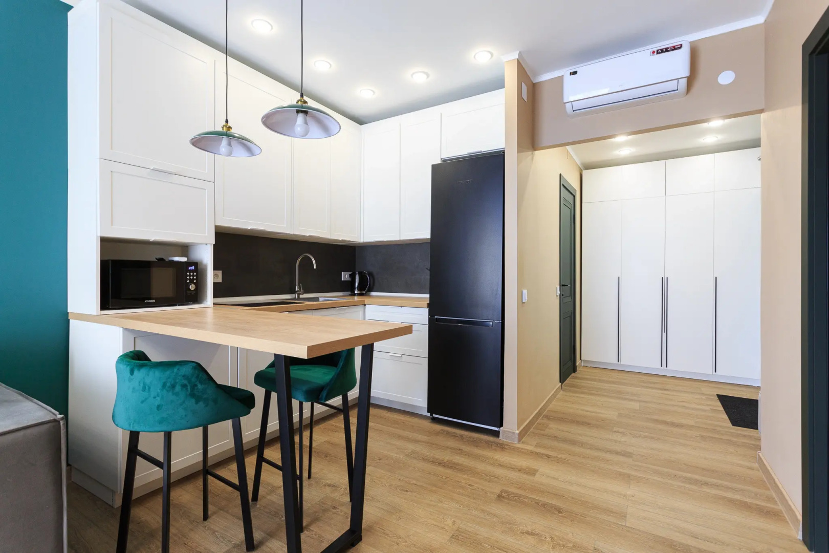 Апартаменты Евродвушка Озерная