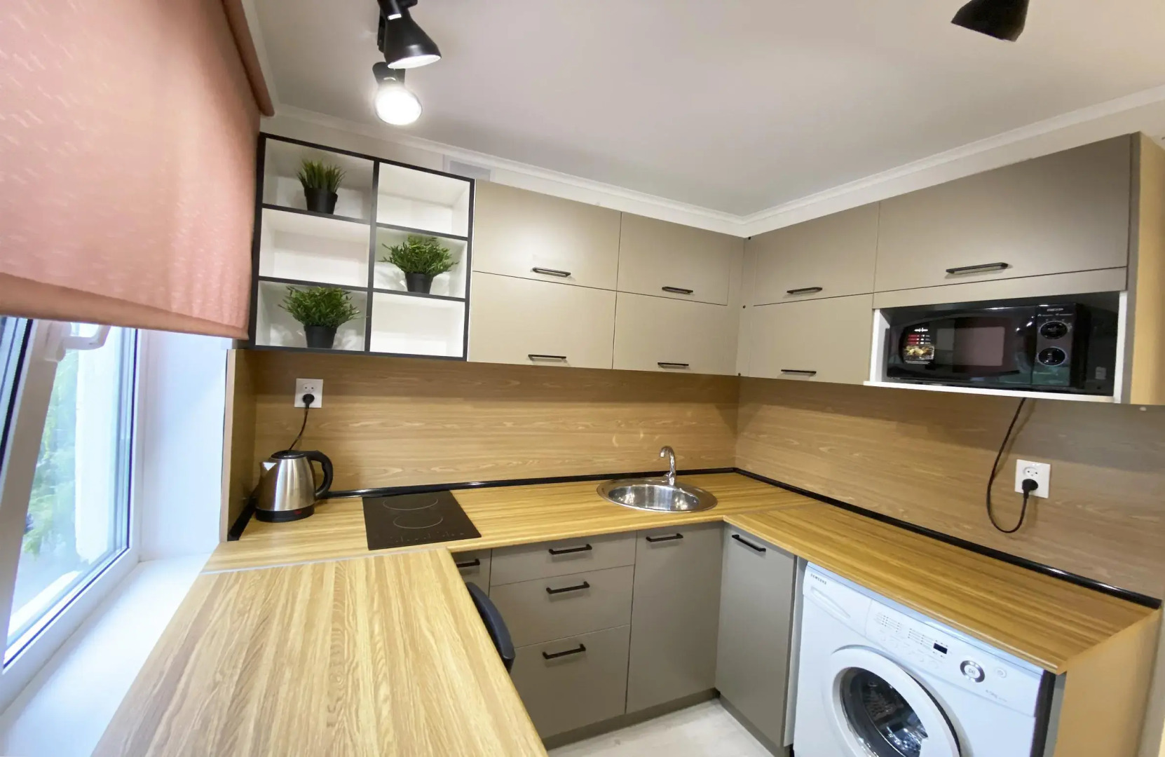 Апартаменты Добрые Сутки на Мухачева 133/2-49