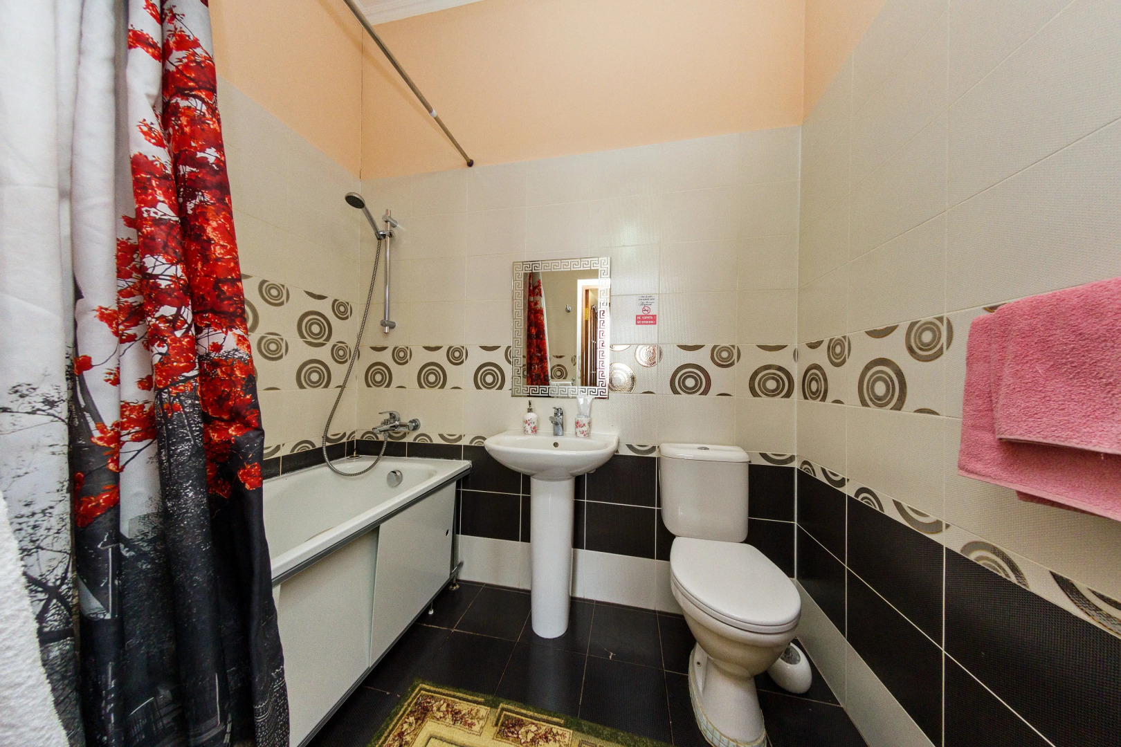 Gostevoj Dom Malen'kij Parizh