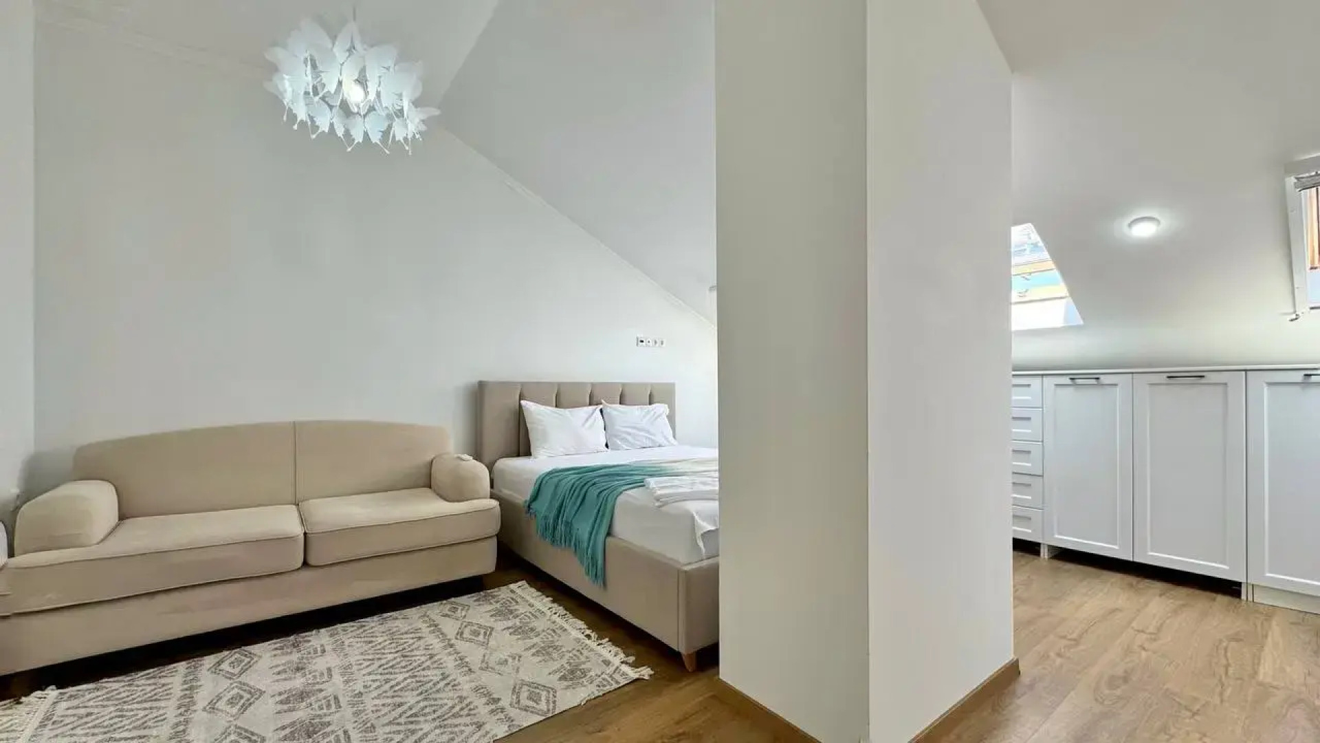 Квартиры с балконами и видом на горы на Мелетяна 5а 2