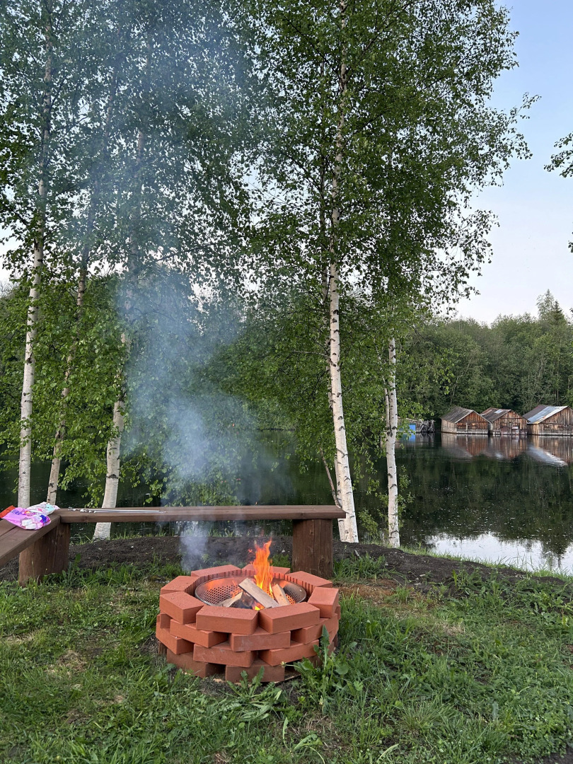 Частный Дом На Берегу Реки