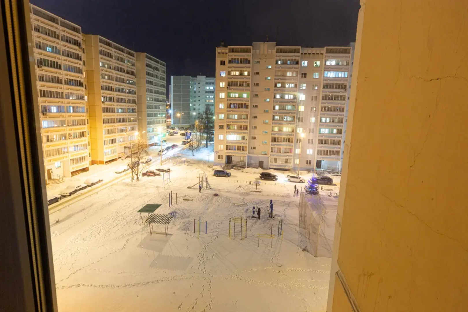 Апартаменты Двухкомнатные у ТРК Планета