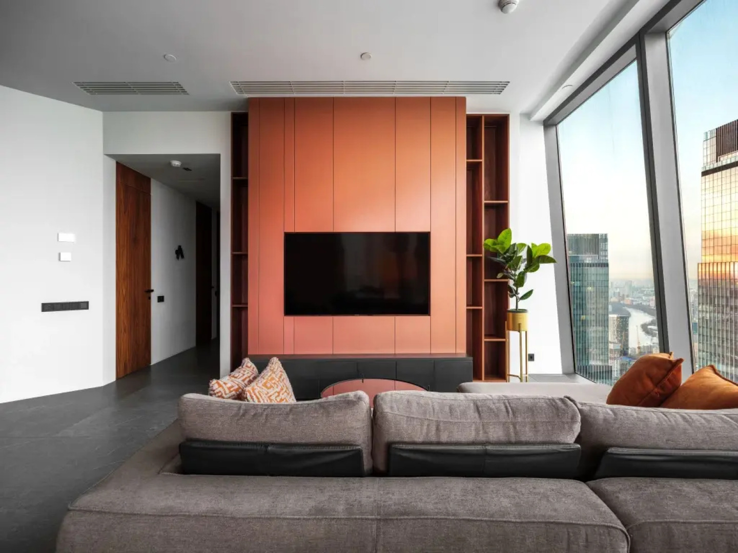 Стиль и минимализм на 75-м этаже