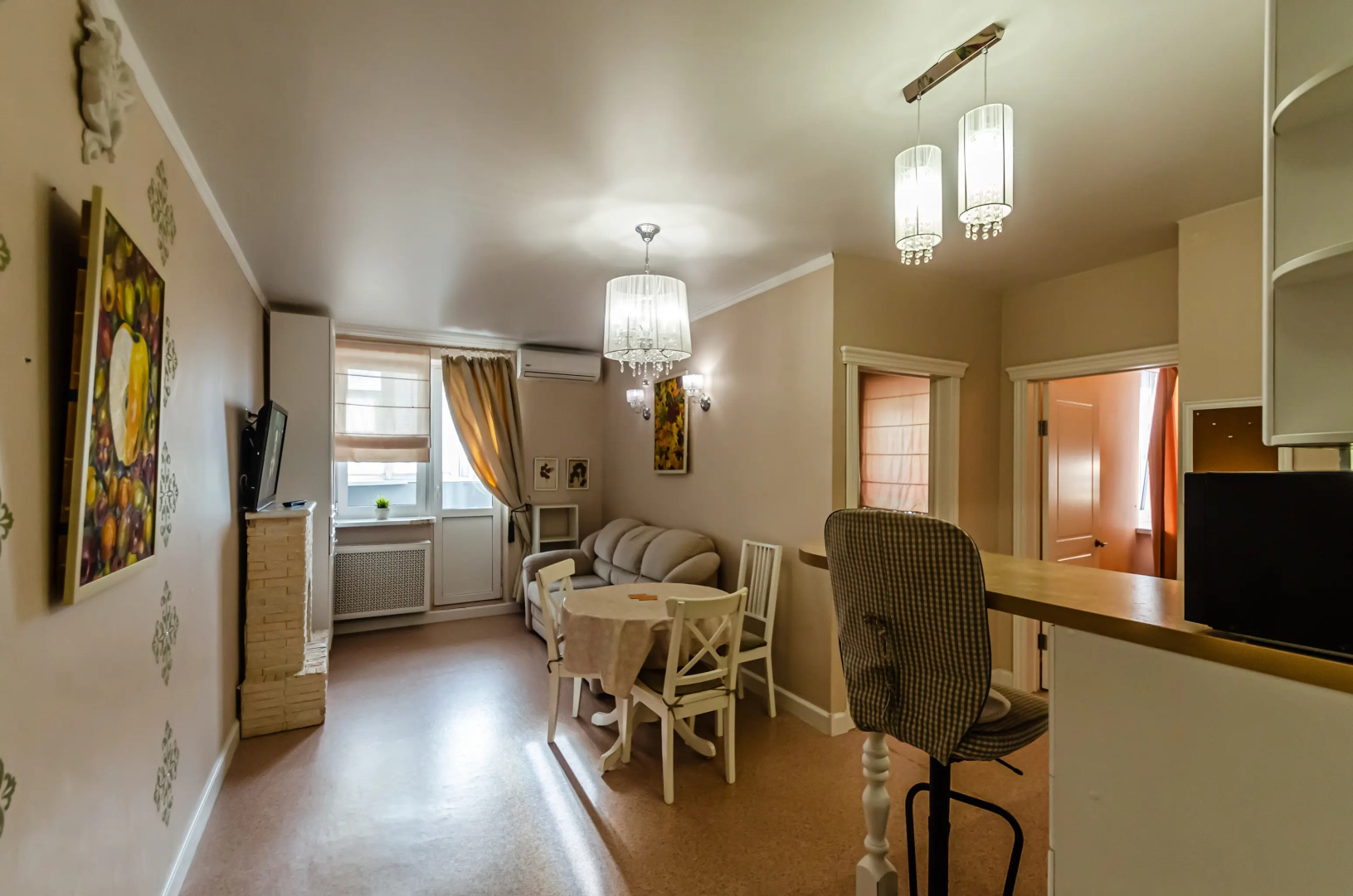 Апартаменты 2-к Квартира на Лукачева 4