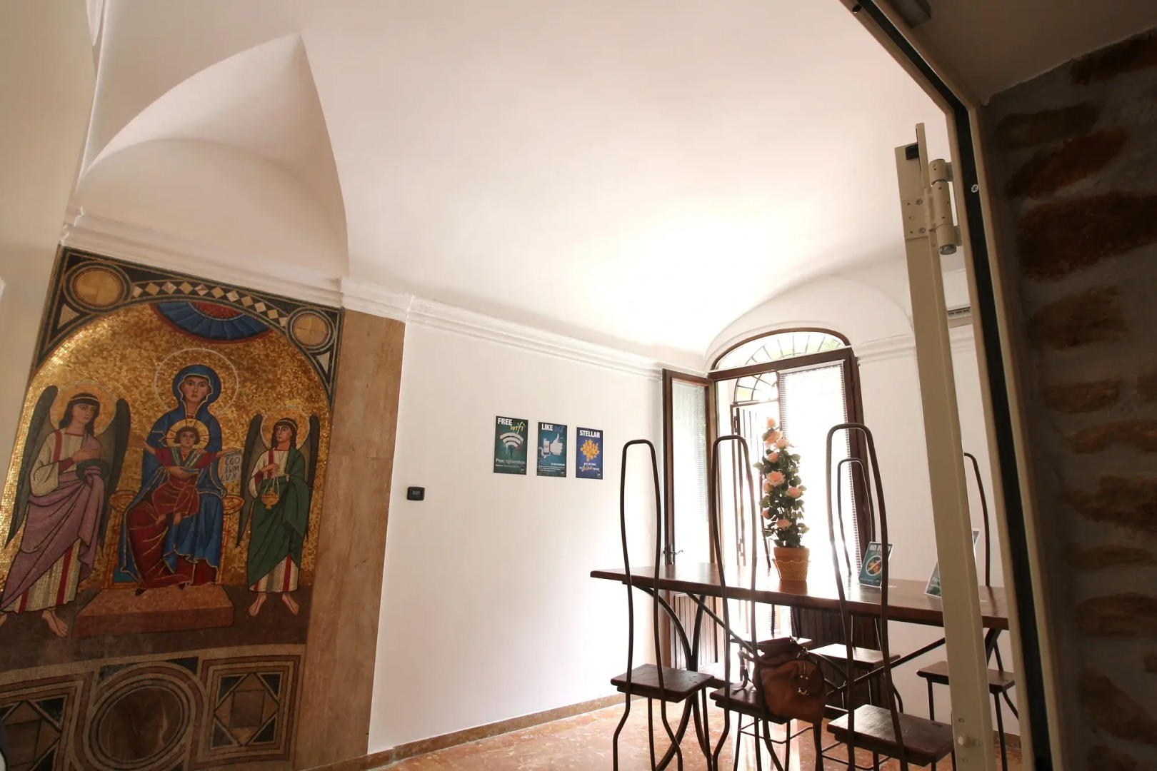 Хостел New Generation Hostel Rome Center