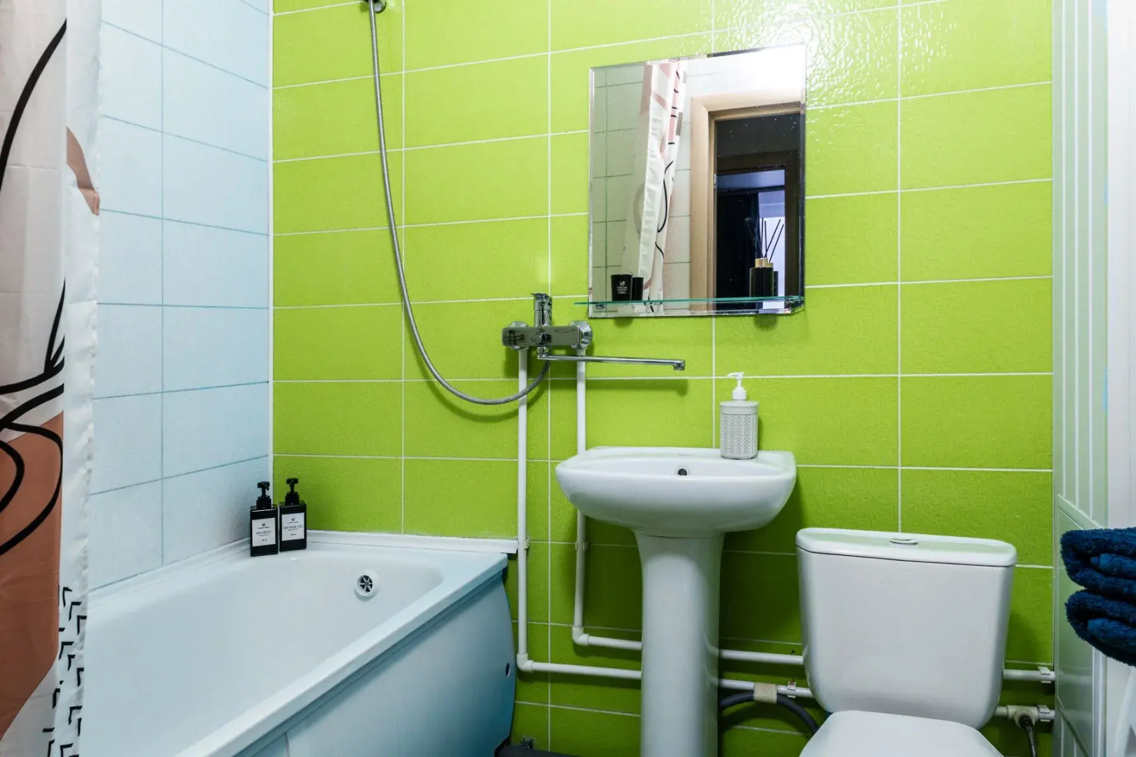 Апартаменты Сутки Уфа на Златоустовской 20 24