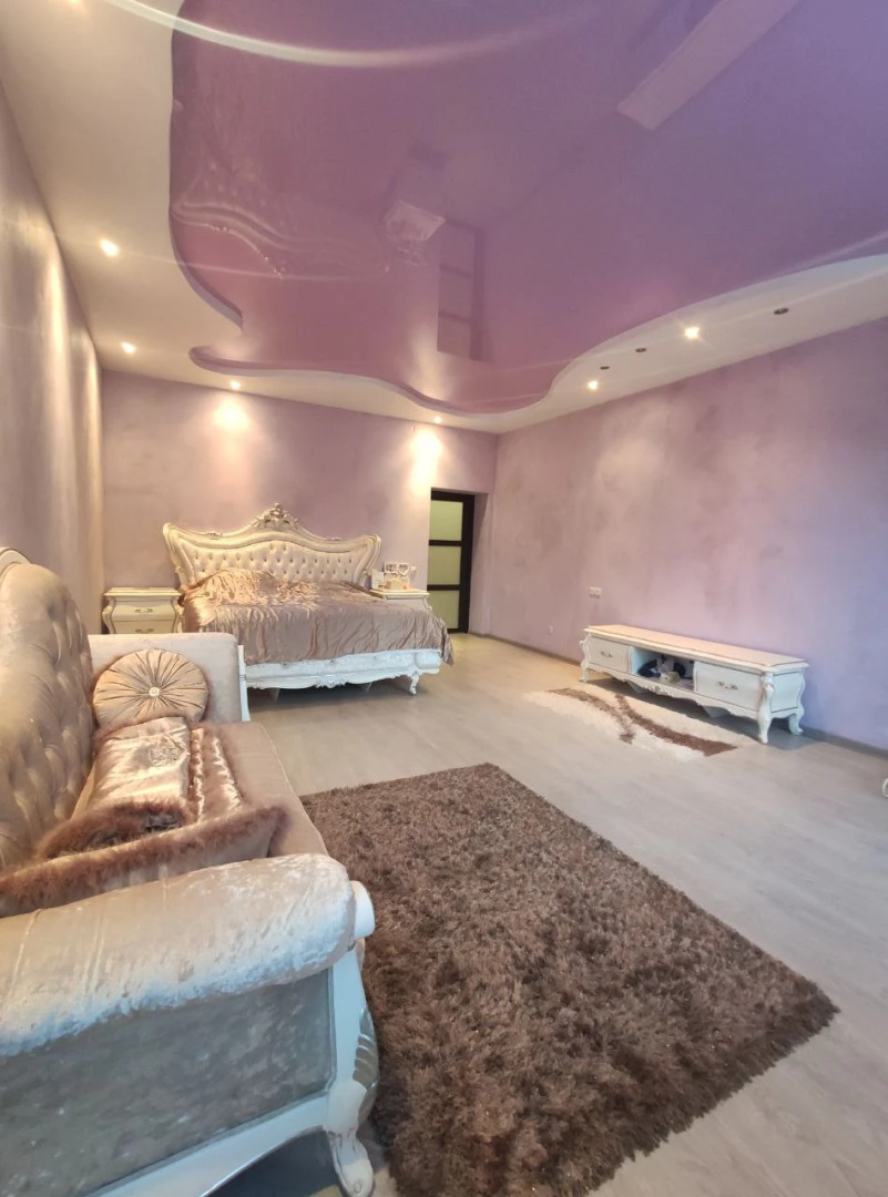 Меблированные Комнаты в Домe Счастья