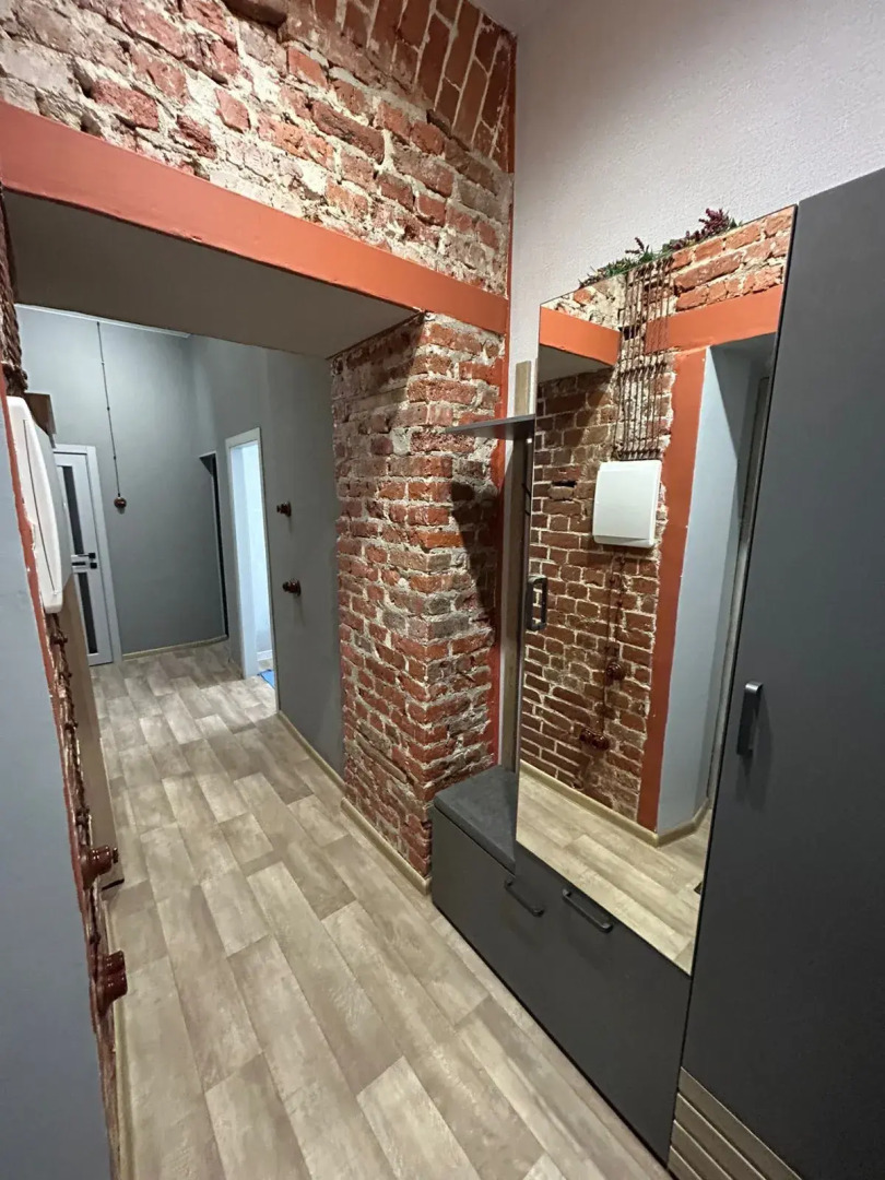 Квартира Уютный Лофт с балконом на главной улице Столицы Закатов