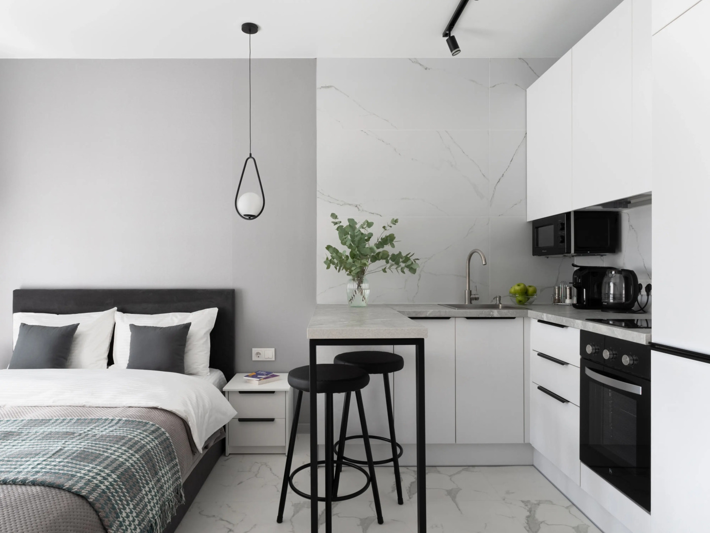 Апартаменты Studio Monochrome