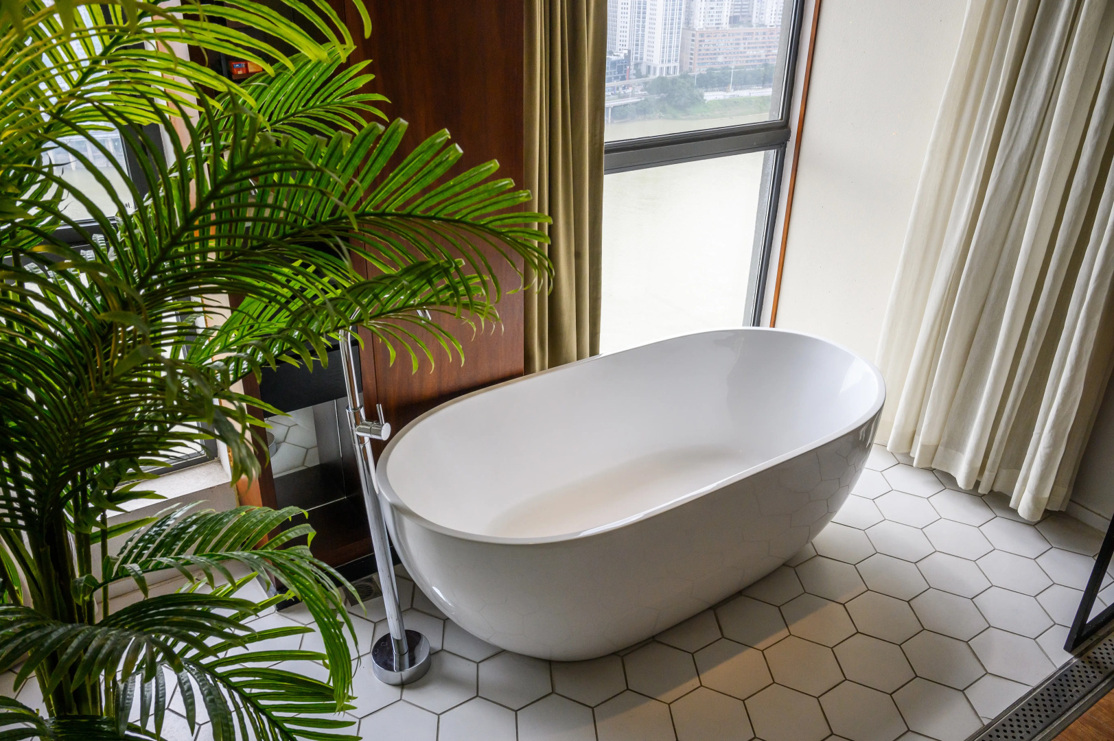 Отель Skyline Curated