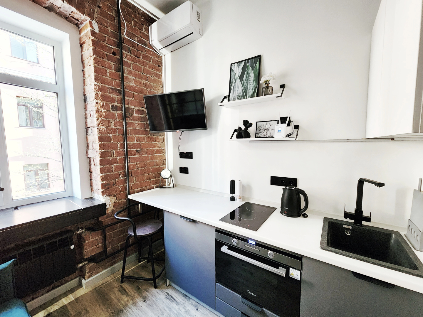 Апартаменты EasyGuest в стиле loft у метро Трубная