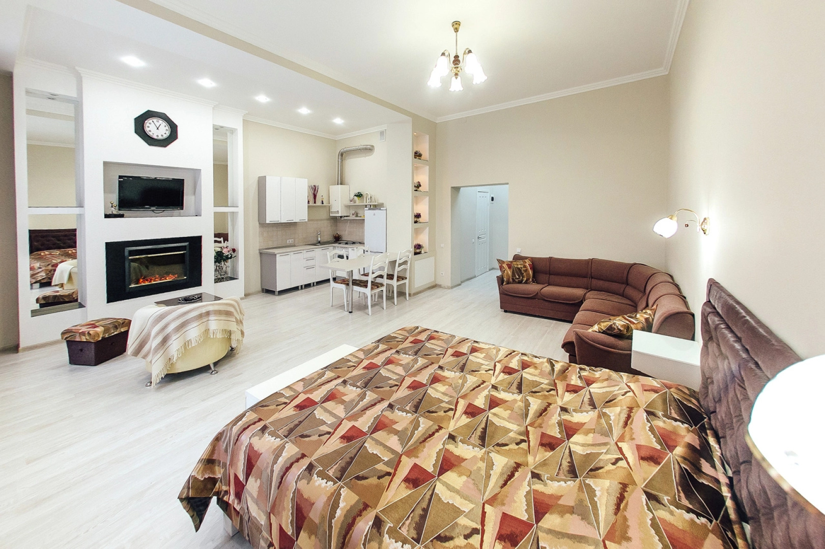 Апартаменты на Яна Грунта 1-7