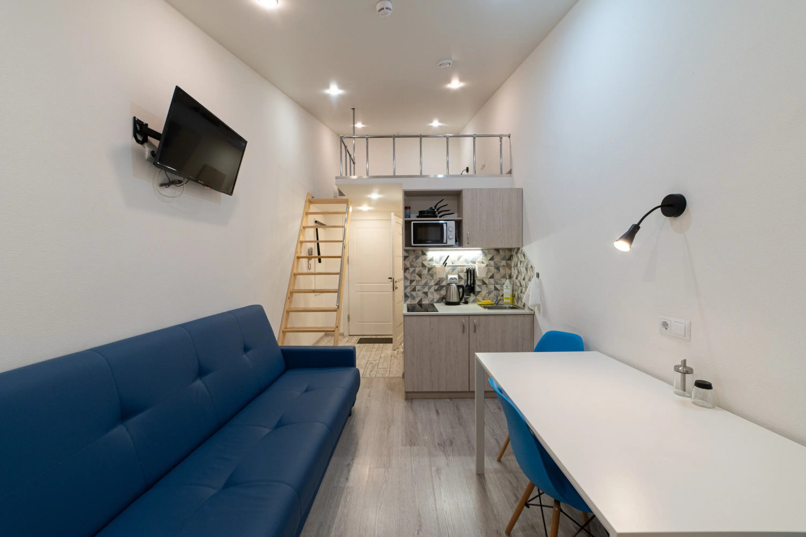 Апарт-отель Комплекс апартаментов У Московского вокзала