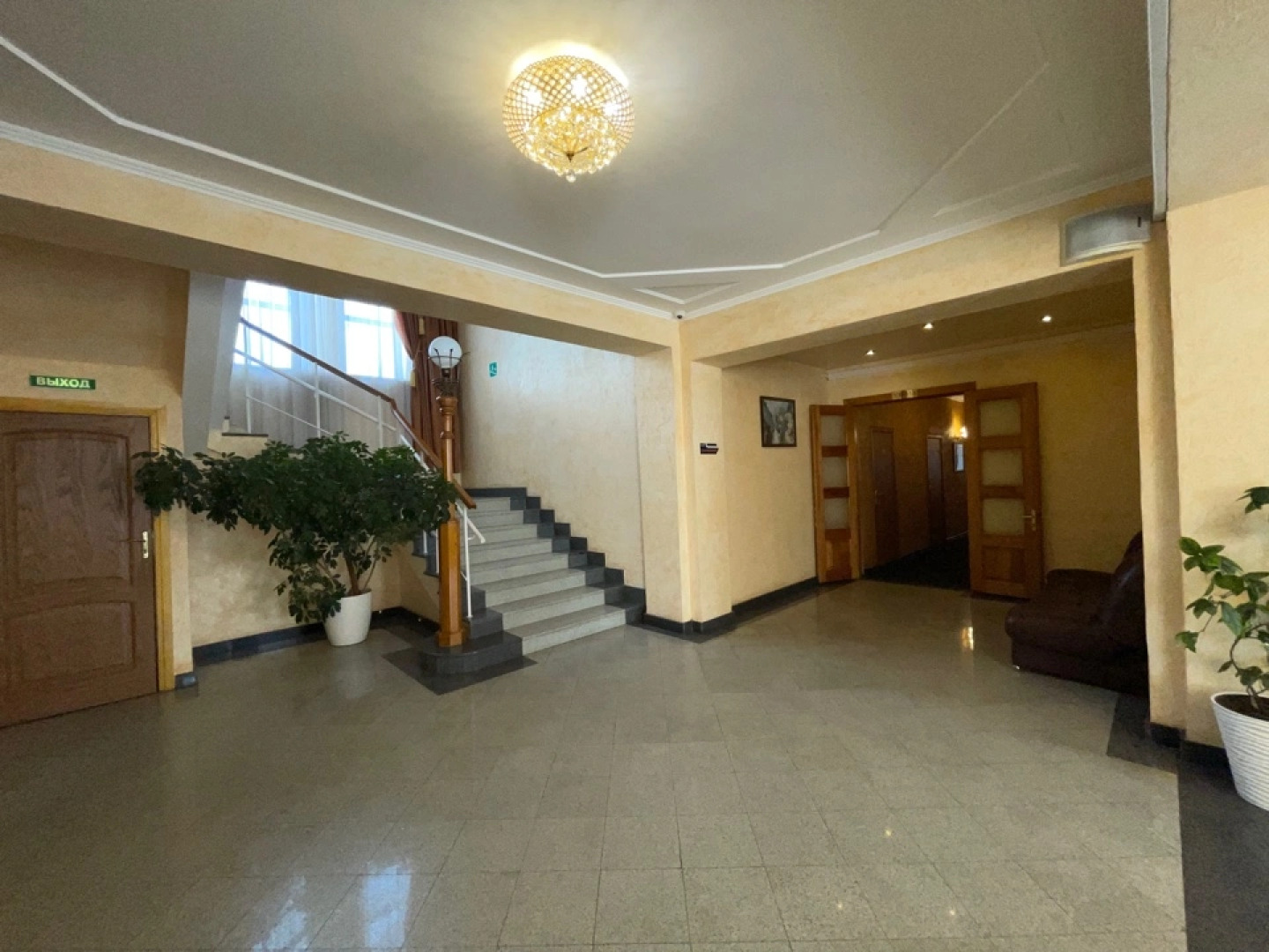 Гостиница Aeropolis