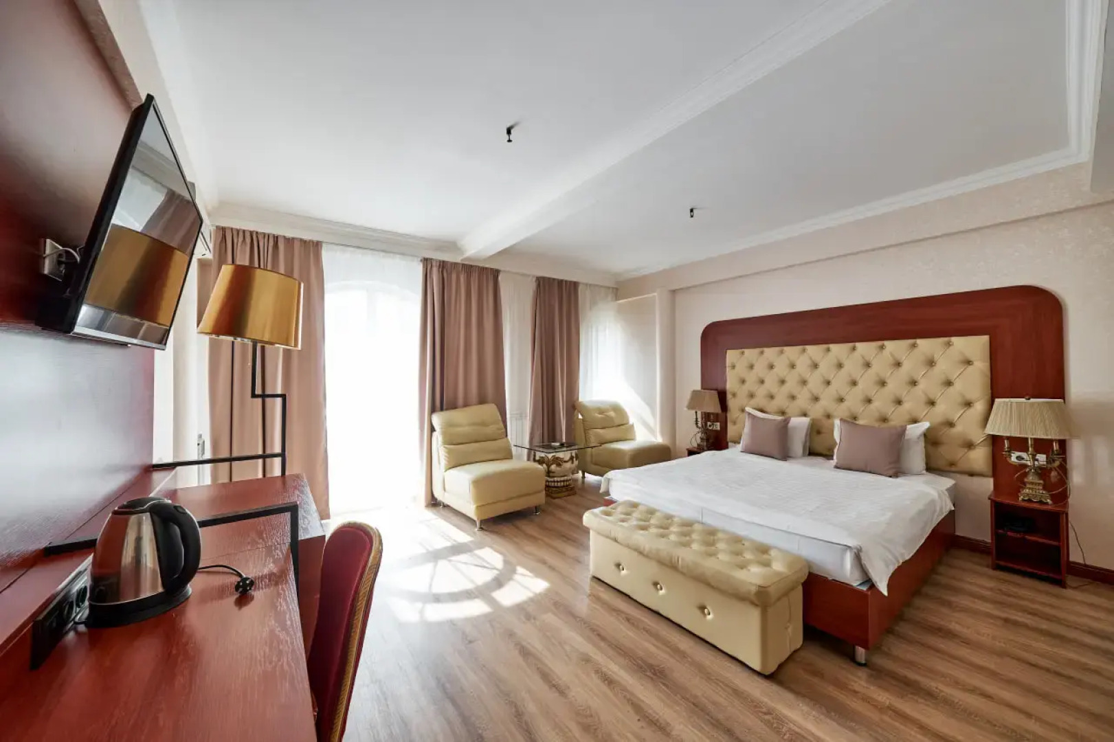 Отель Курортно - развлекательный комплекс Внуково Вилладж (Vnukovo Village)