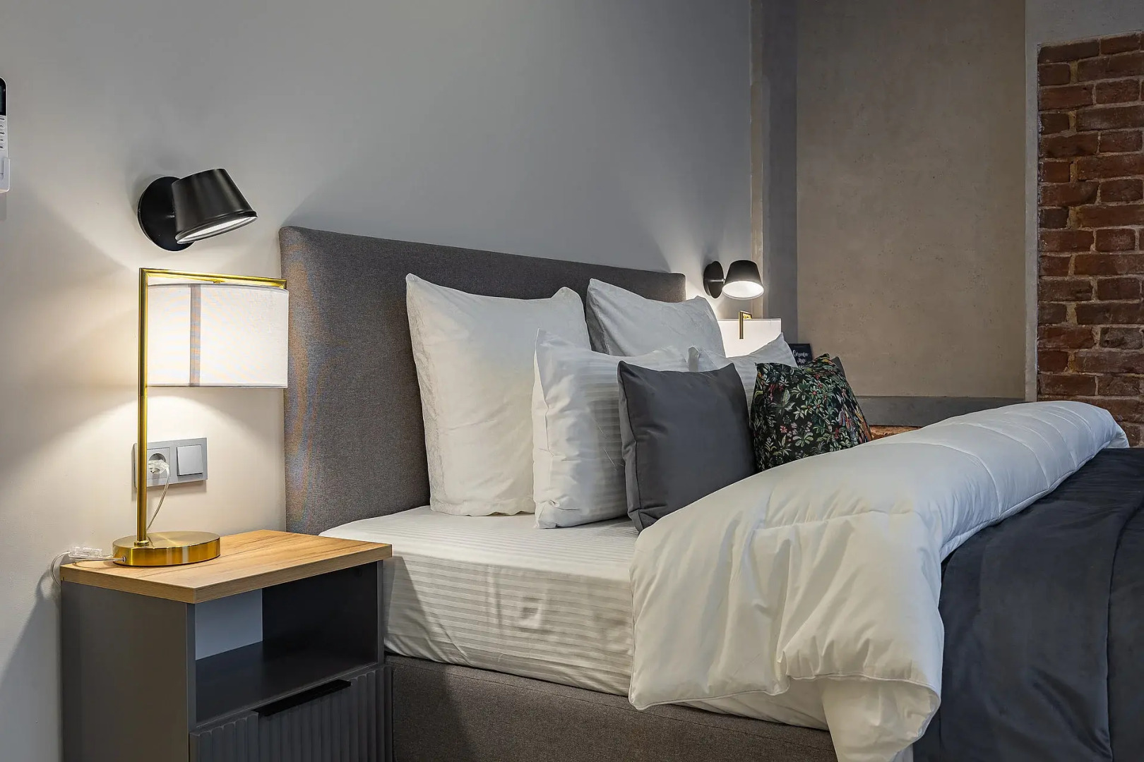 Апартаменты Стильные Bugrov на Ошарской