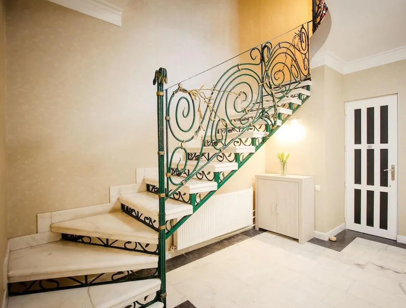 Отель Toma's House