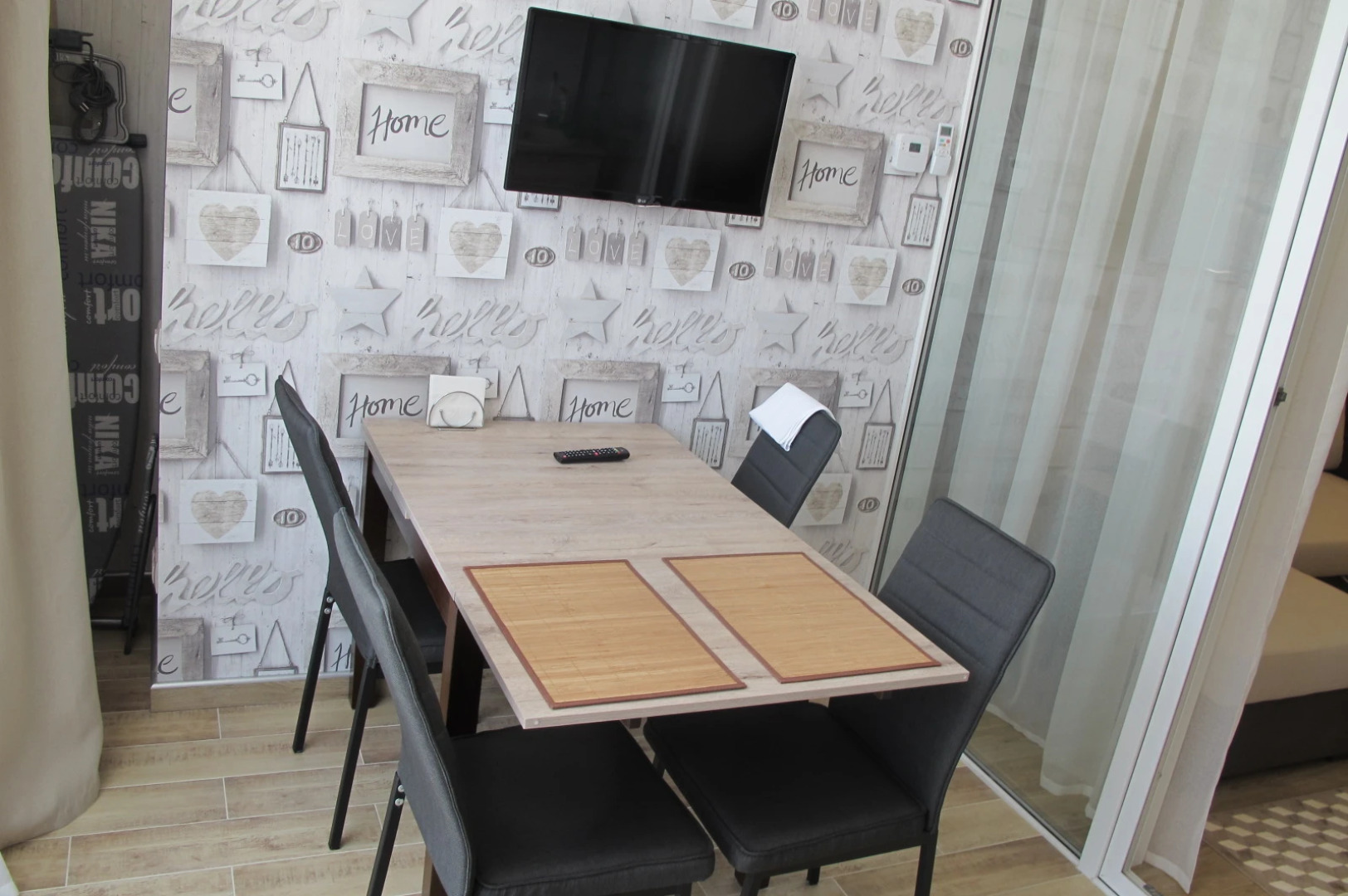 Апартаменты на Бульваре Надежд 8/2