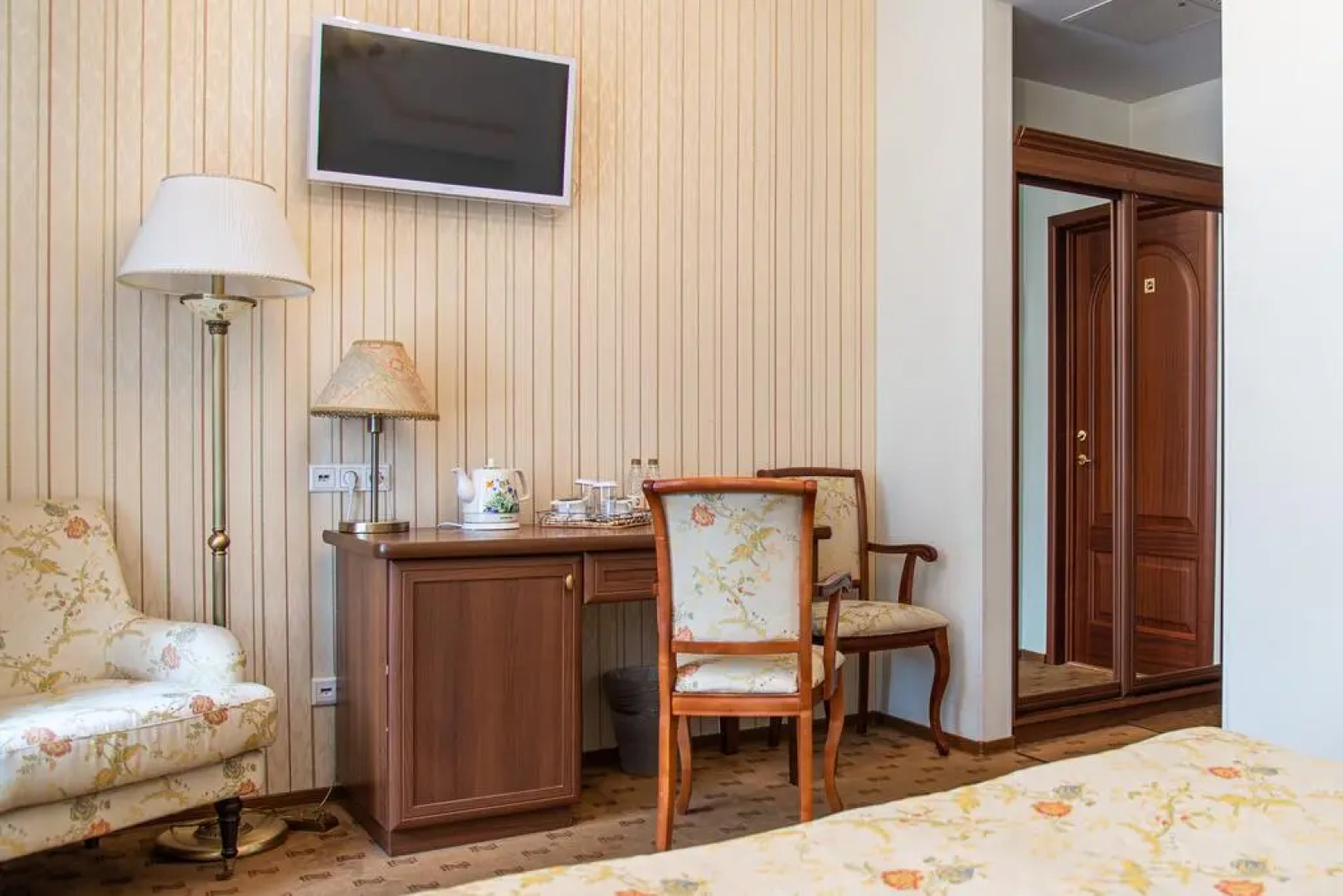 Арт Отель Трезини Trezzini Art Hotel ООО Эвростиль