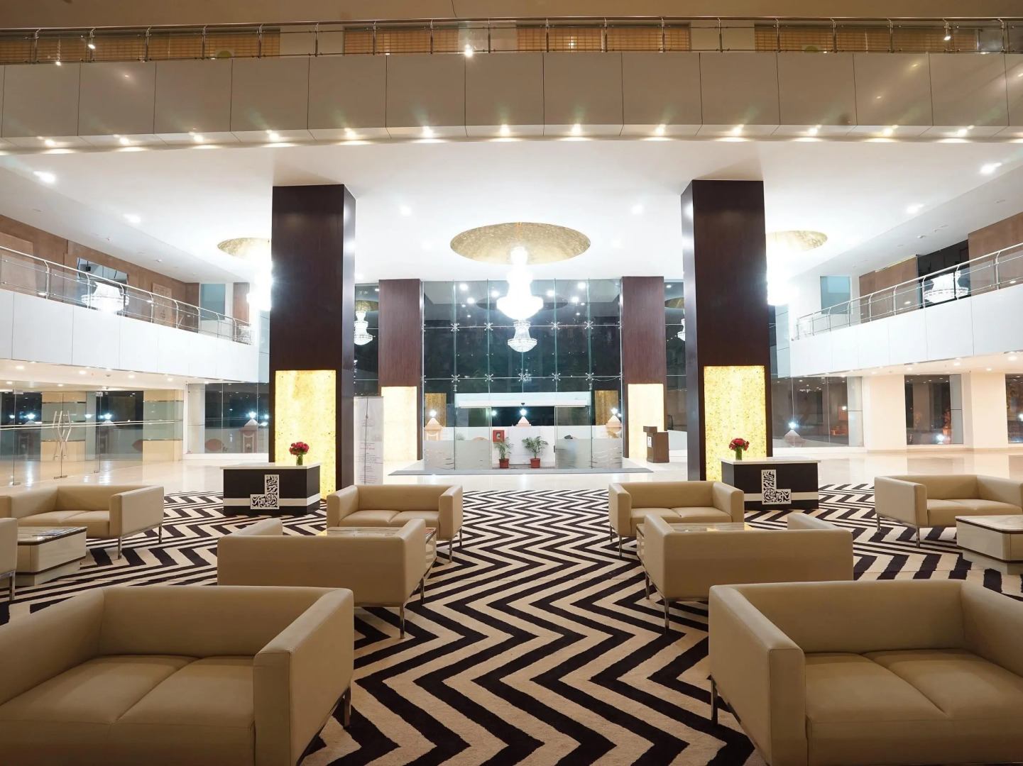 Отель The Byke Suraj Plaza Veg