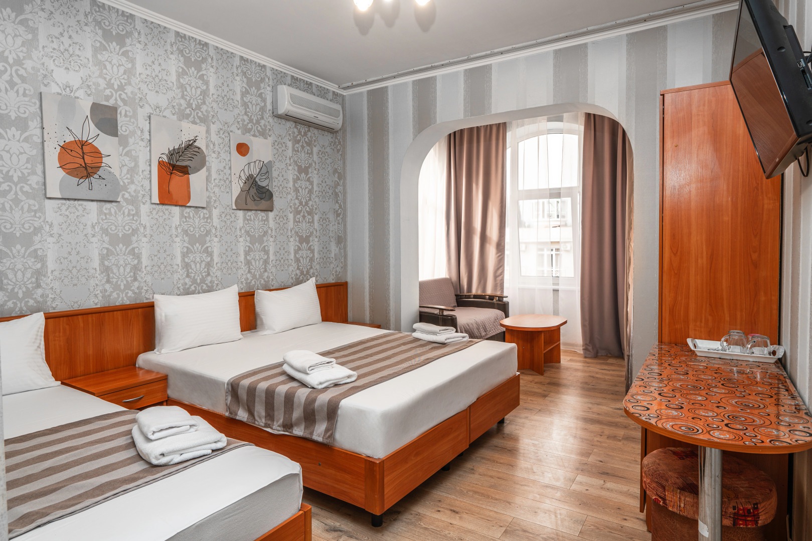 Меблированные комнаты Надежда rooms