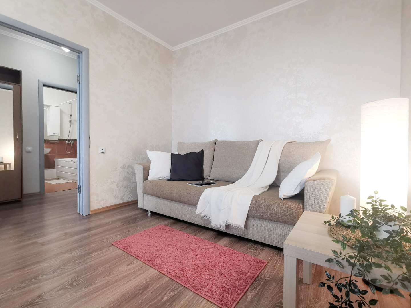 Апартаменты Уютная и светлая в самом центре города