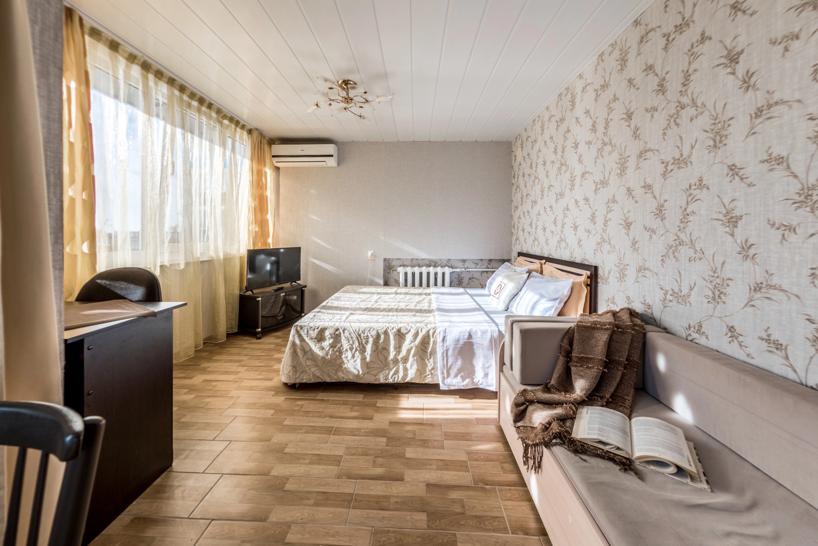 Апартаменты Констиаль Семейные 2 комнаты у ж/д вокзала