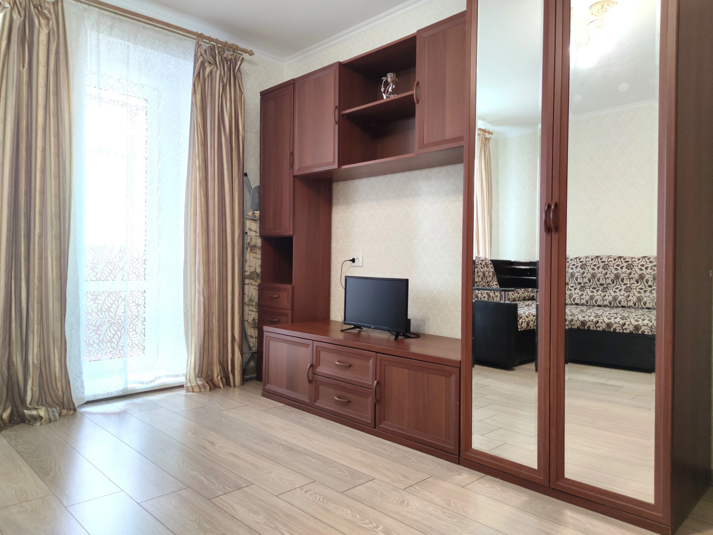 Квартира на Короленко 30