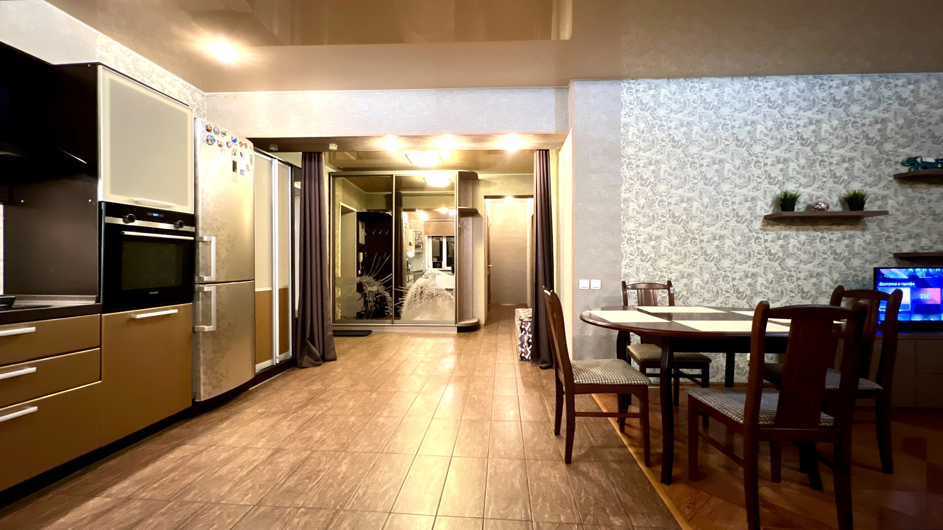 Квартира 3-комнатная Видовая Yarapartments на Набережной