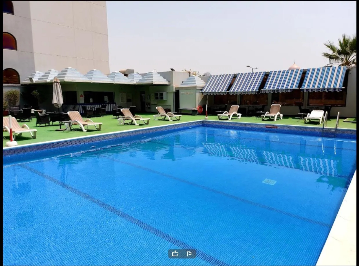 Отель Ramada by Wyndham Bahrain