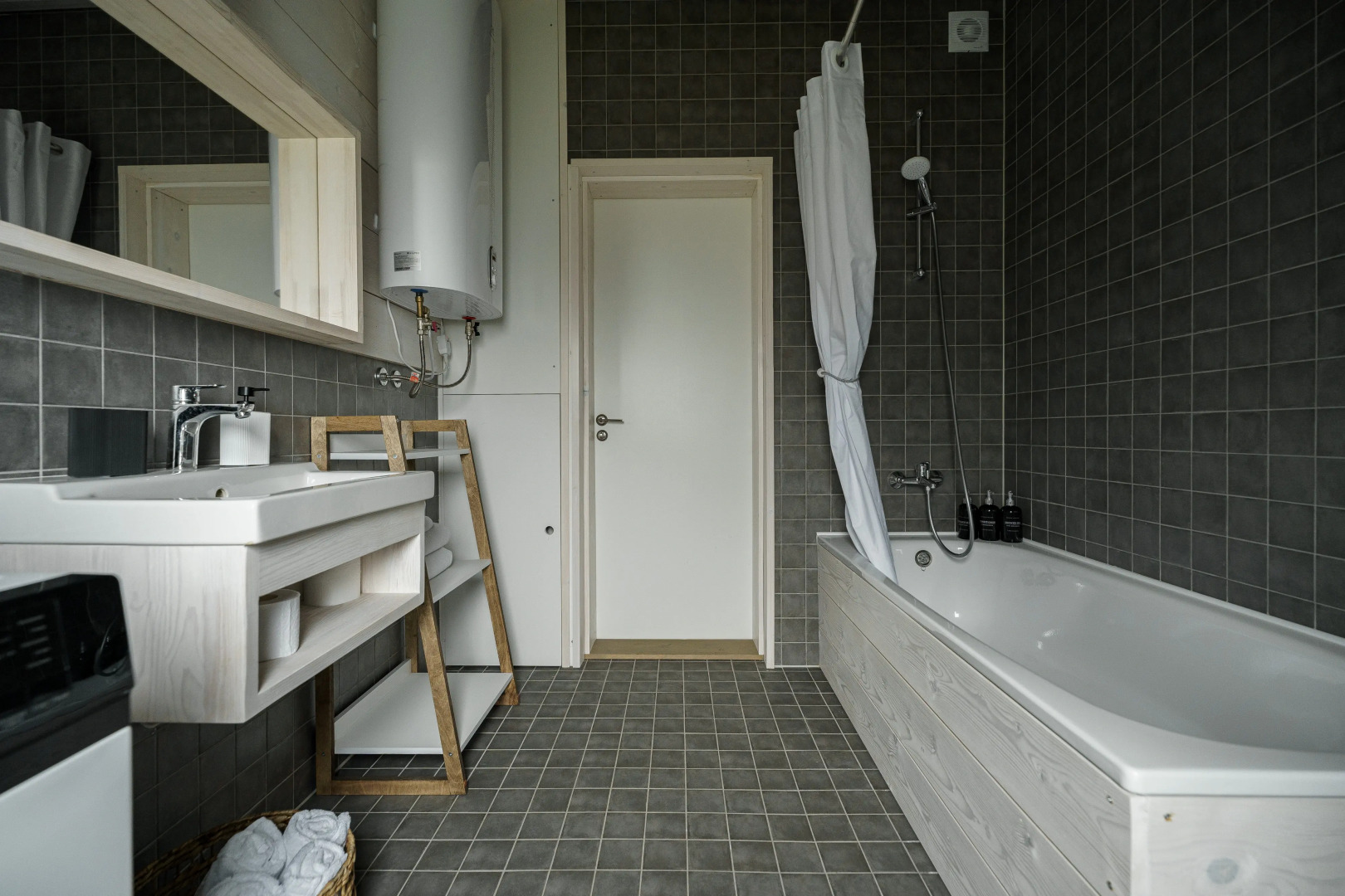 Частный дом коттедж семейный три тома  у Финского залива