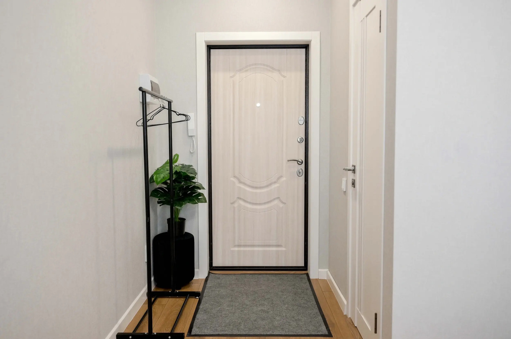 Апартаменты с панорамными окнами с шикарным видом на город 16 этаж