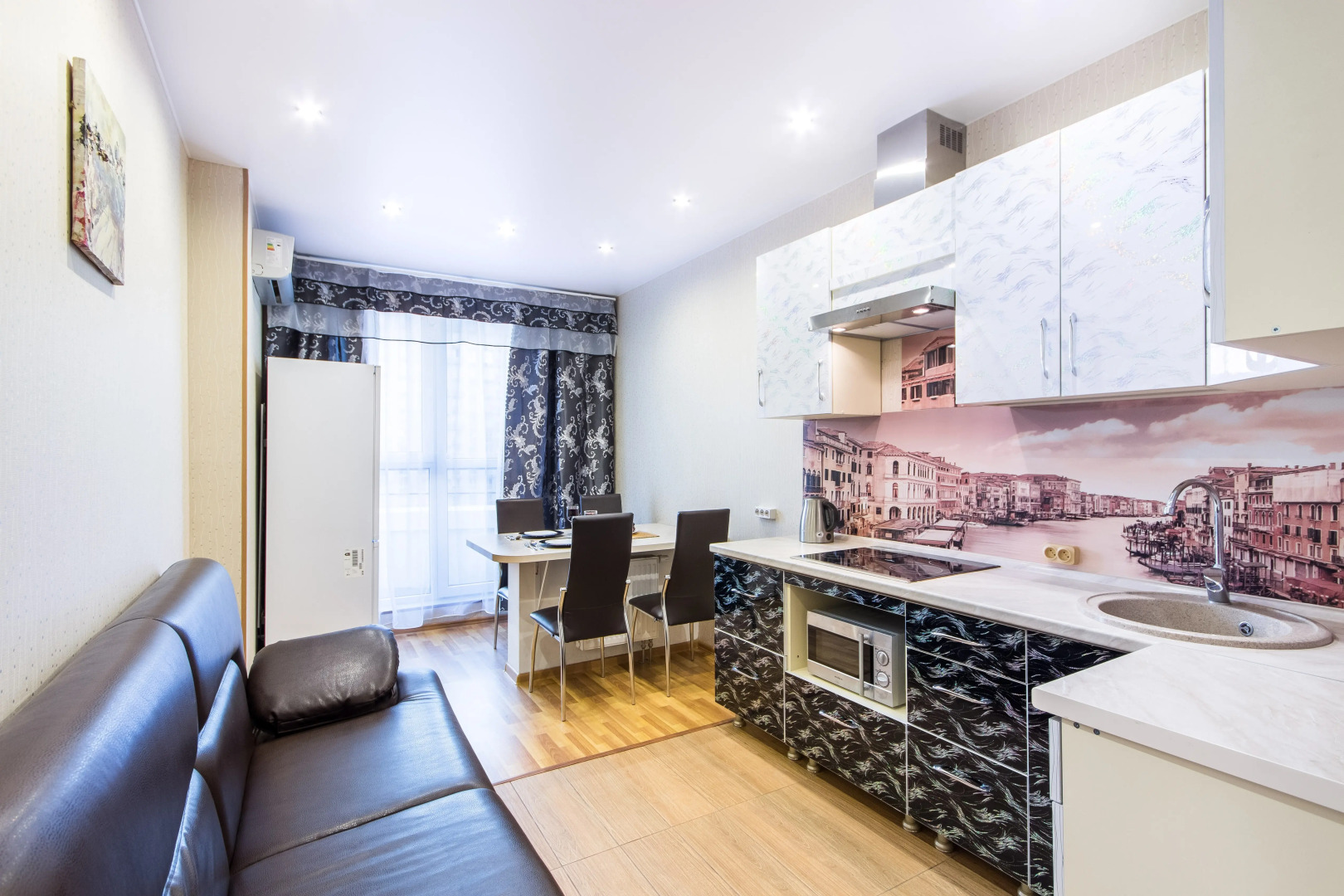 Апартаменты вместительные в центре До 6 гостей Документы для отчётности