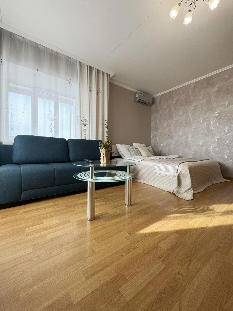 Квартира Двухкомнатная квартира в центре города