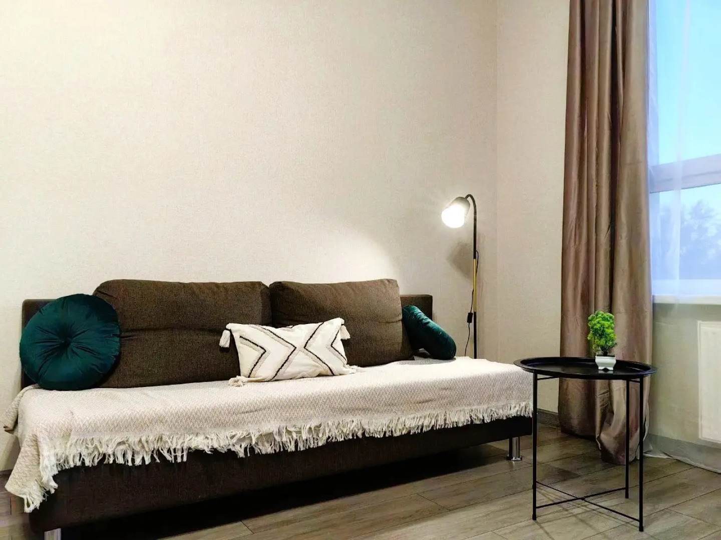 Квартира Современная Евротрешка в ЖК Бизнес Класса