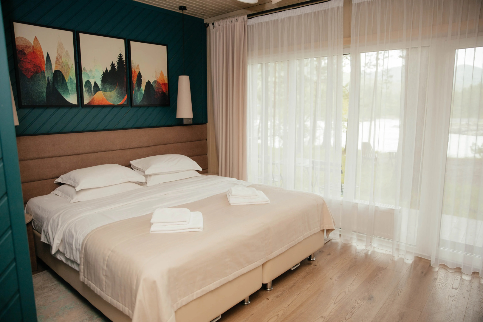 Отель Любава