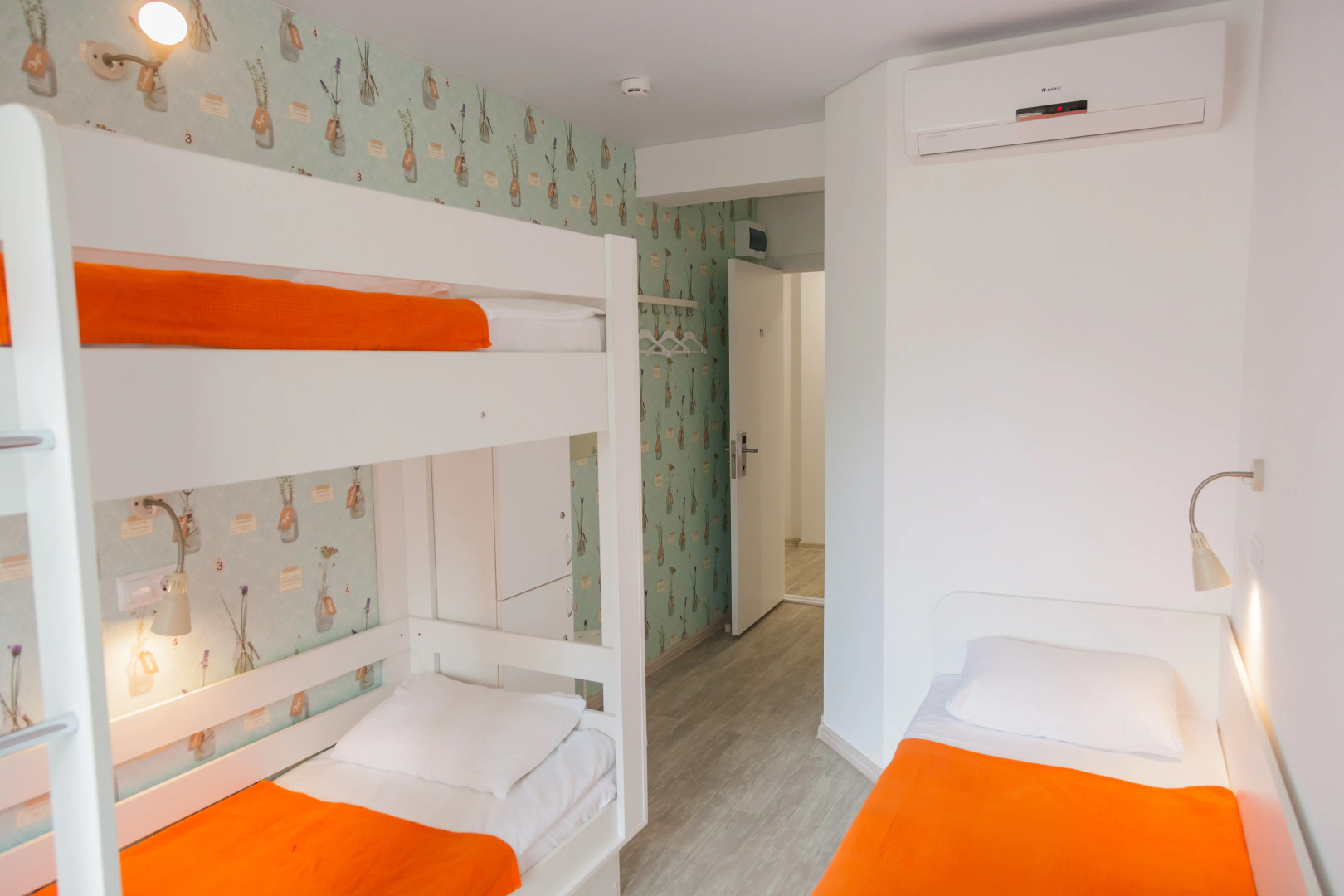 Арт Oтель Центральный