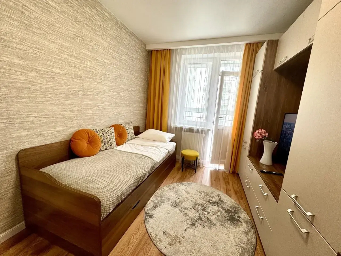 Квартира Букинг39 двухкомнатная с видом на реку