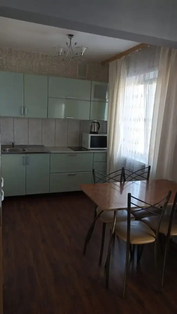 Апартаменты Розы Люксембург, 9