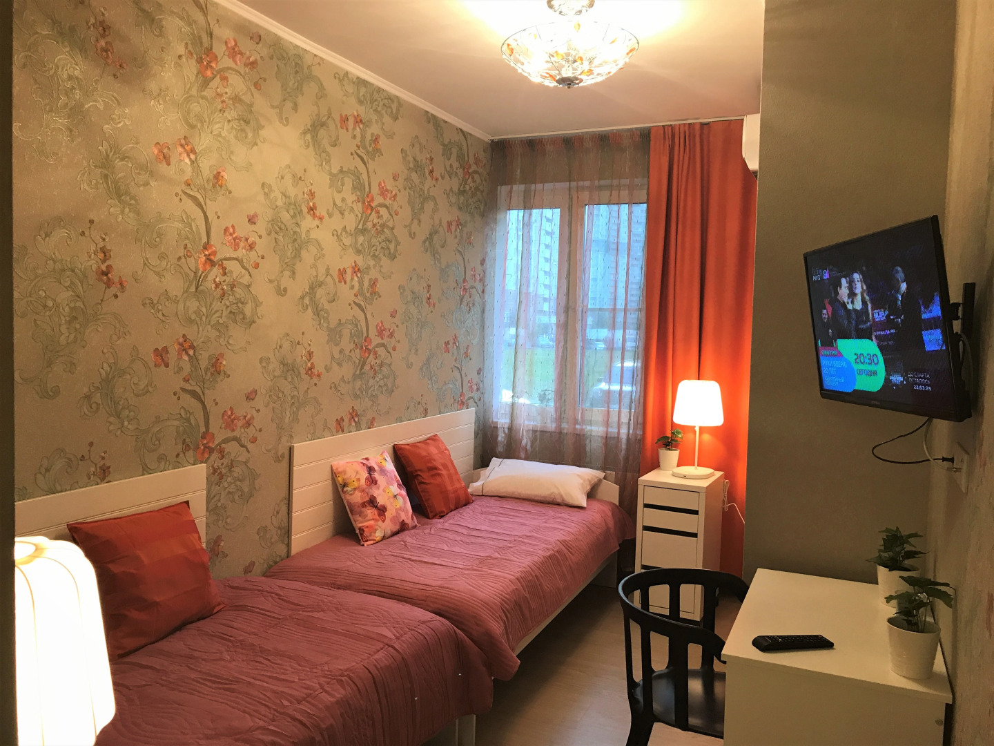 Отель Crocus Star