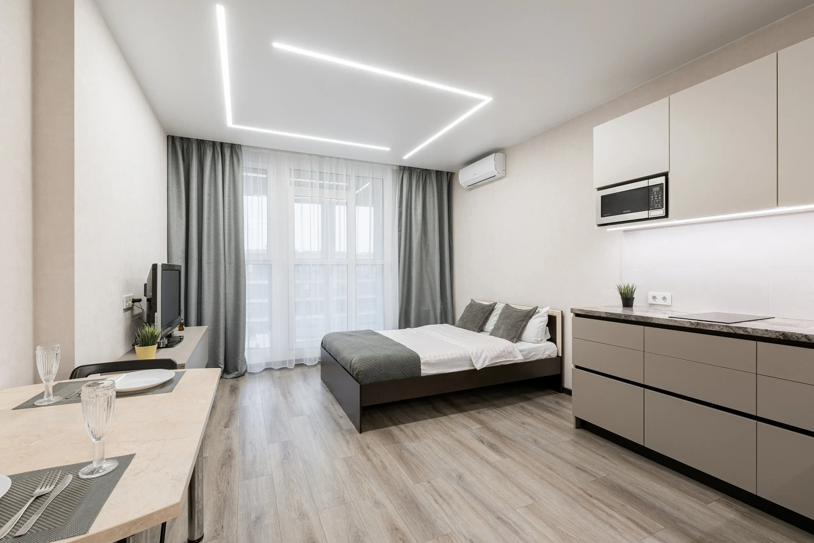 Апартаменты Apart+ Теслы 24 black