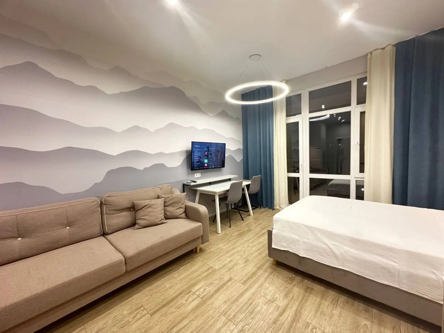 Апартаменты Море квартир с видом на горы