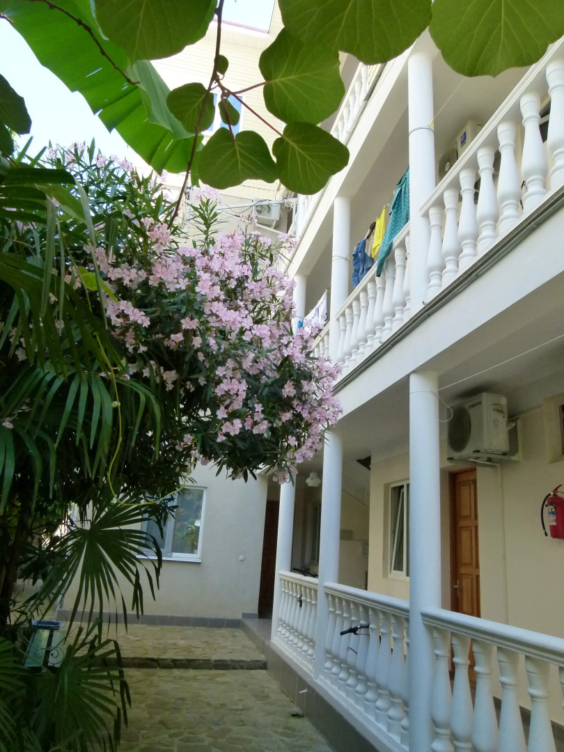 Гостевой дом Райский уголок