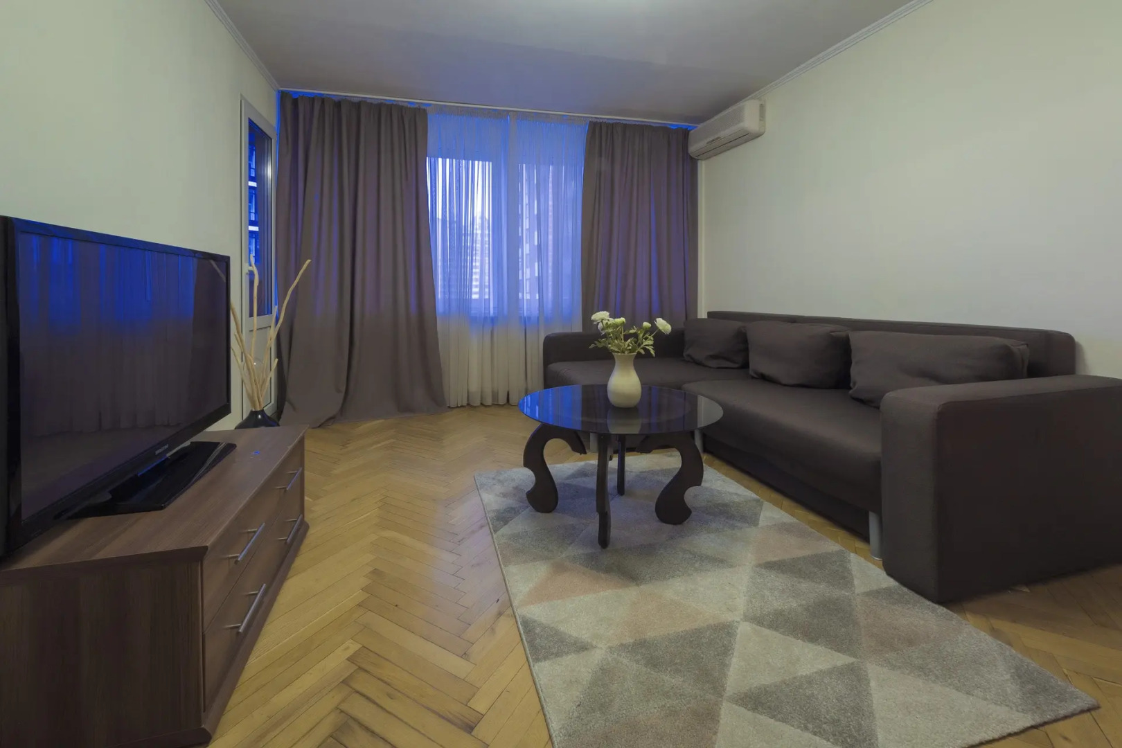 Апартаменты возле ТЦ Гулливер