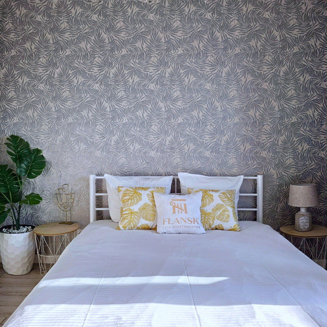 Апартаменты ФлаНск на Крылова 2