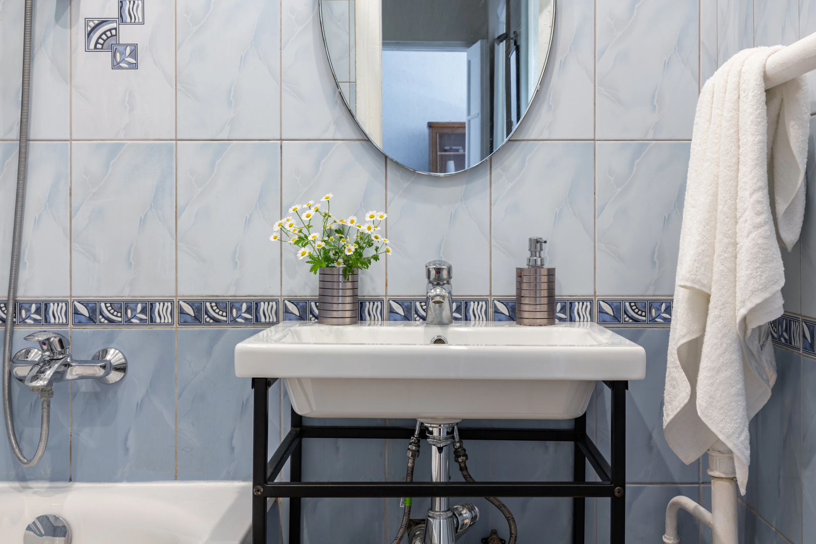 Апартаменты на Вавилова 17