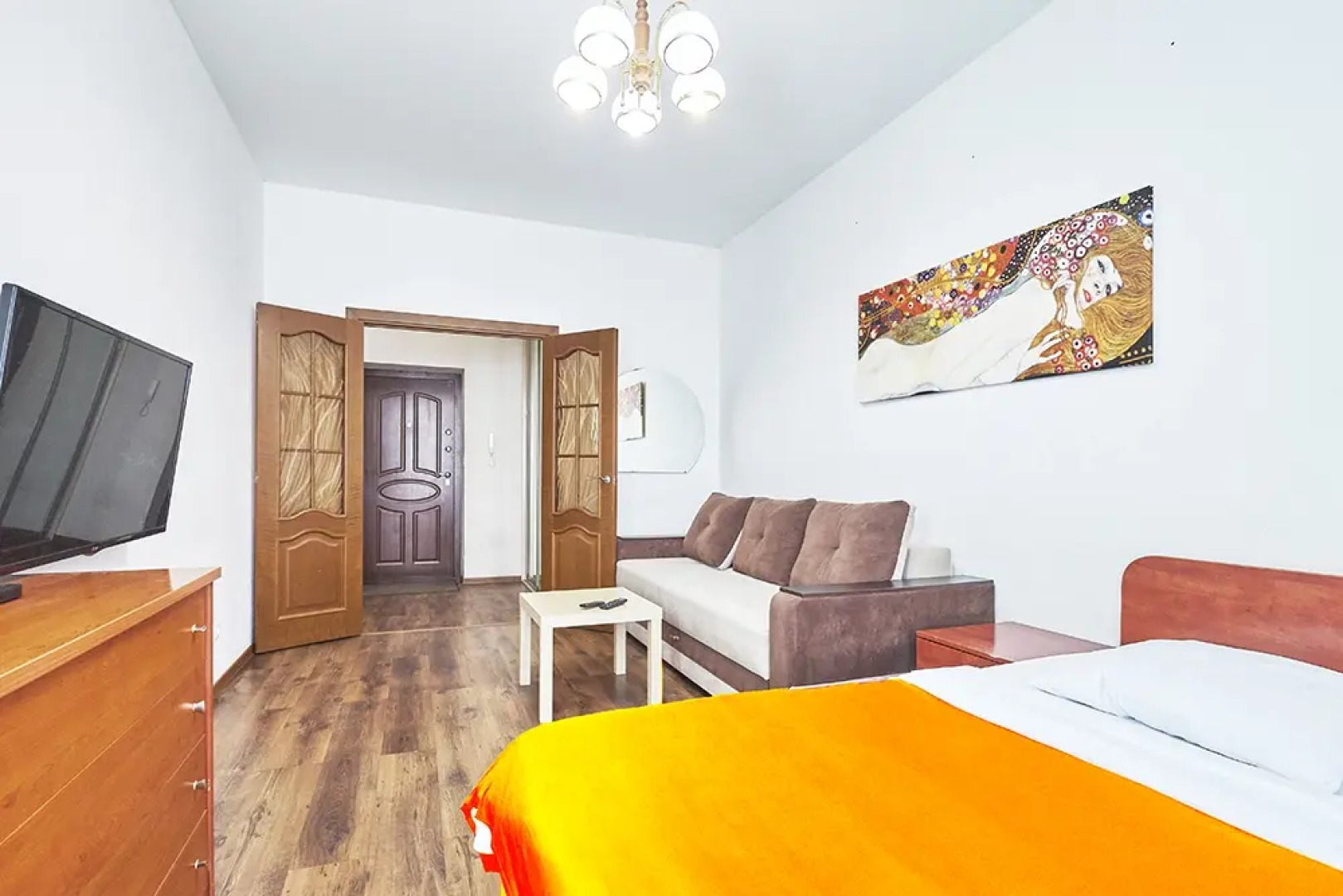 Апартаменты Viphome на Трифонова 22