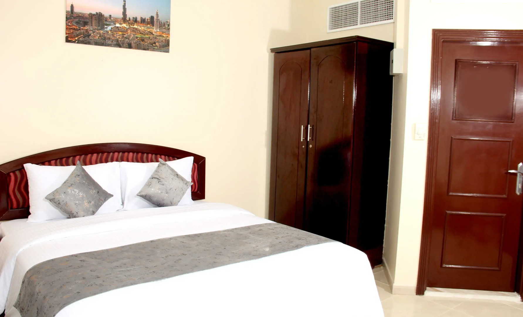 Отель Albarakah Sharjah